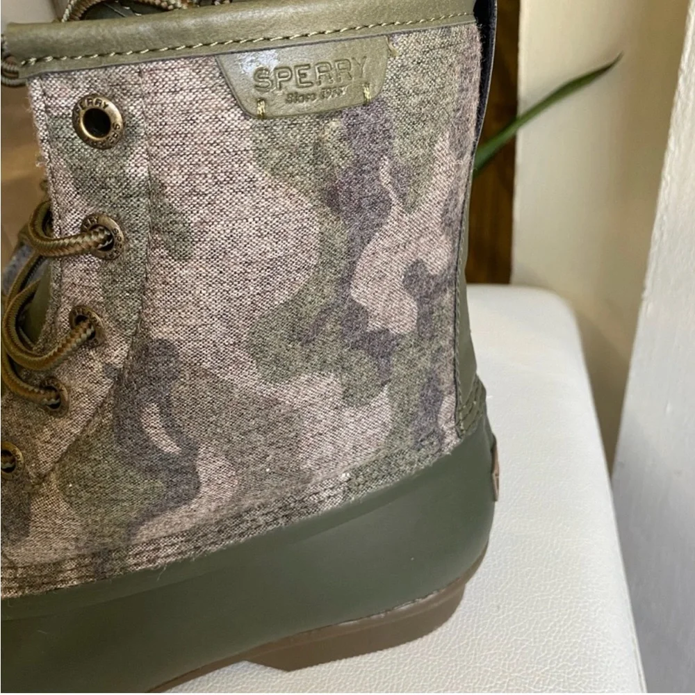 SPERRY TOP-SIDER Men’s Salwater Rain Boot Size 10